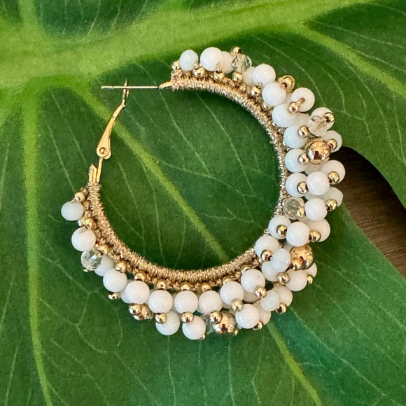 Lilly Pulitzer Beaded  Hoop Earrings w/Jewelry Bag - Picture 4 of 7